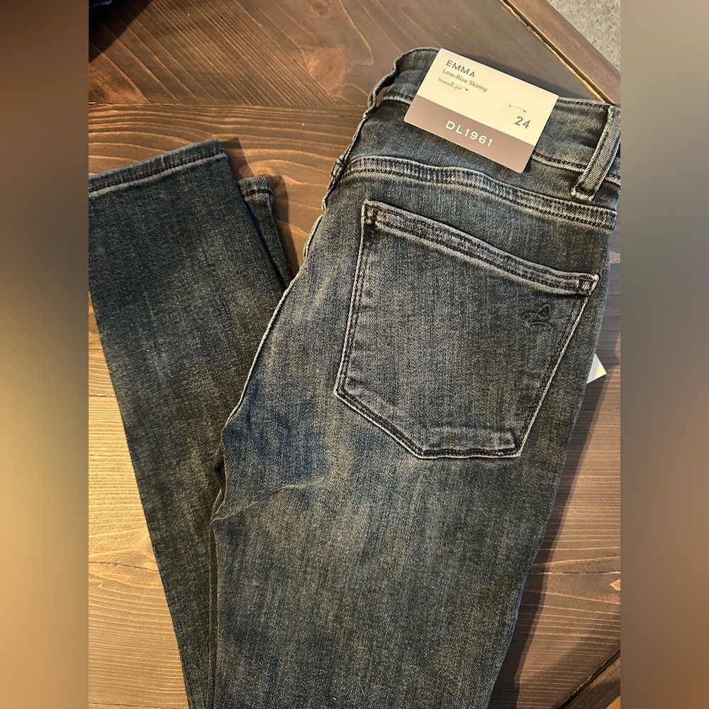 DL1961 Women’s skinny Dark Blue Jeans